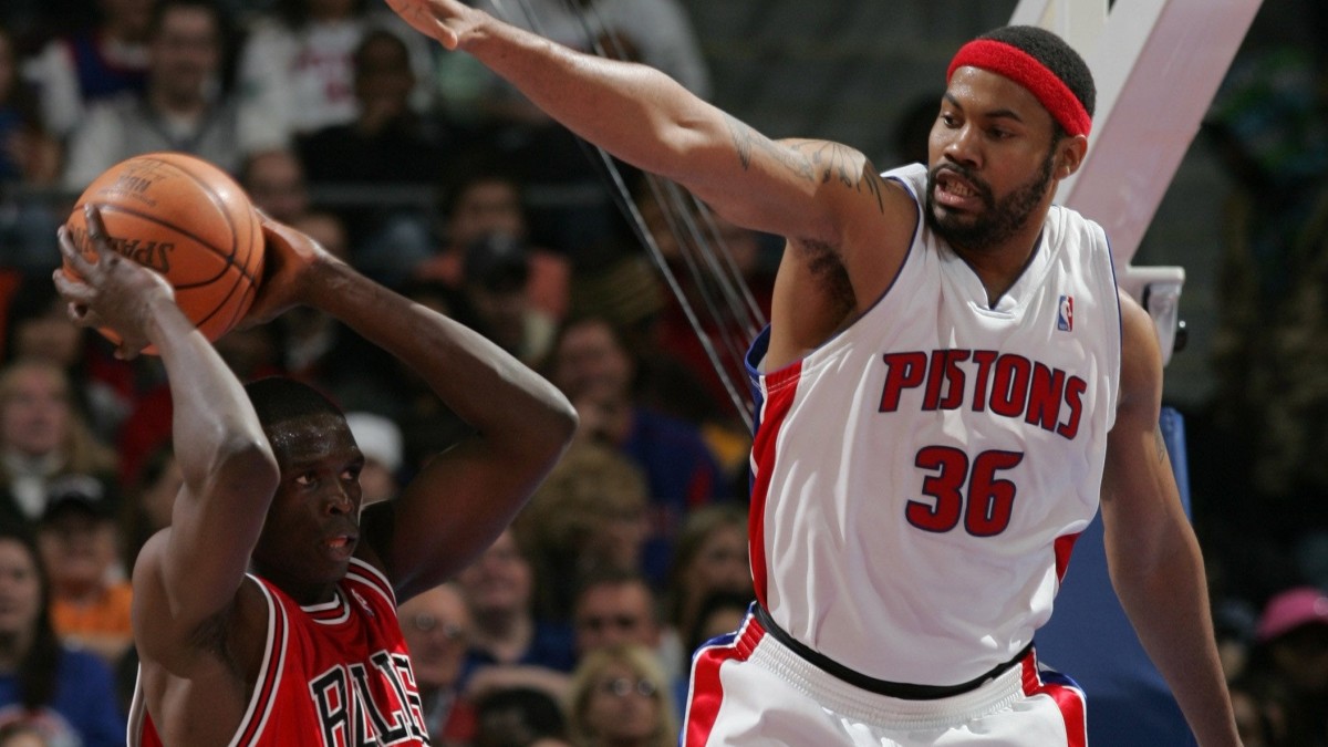 Ex-Piston Rasheed Wallace's wife challenges divorce