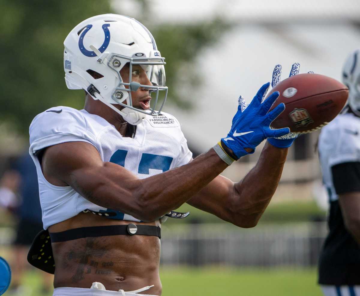 Indianapolis Colts wide receiver Mike Strachan (17) catches a ball during the day's Colts camp practice at Grand Park in Westfield on Wednesday, Aug. 18, 2021. Colts Camp