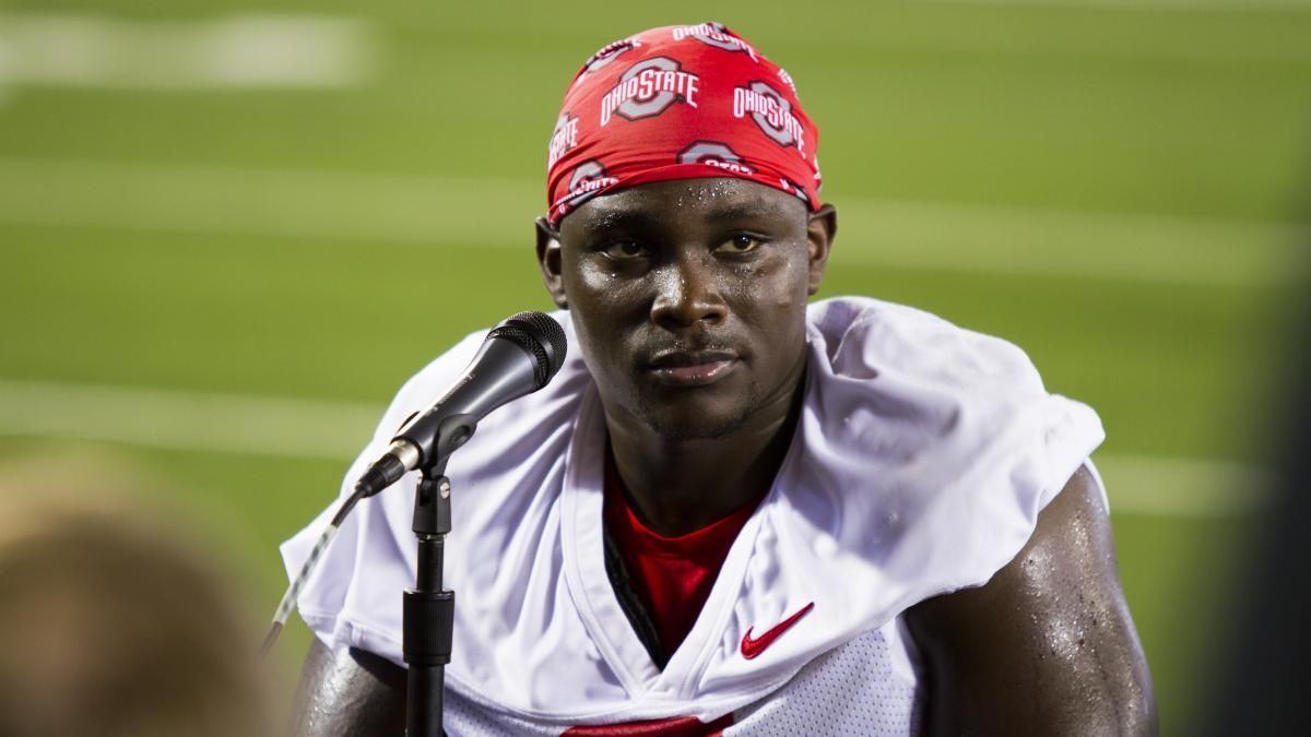 Linebacker Terajda Mitchell