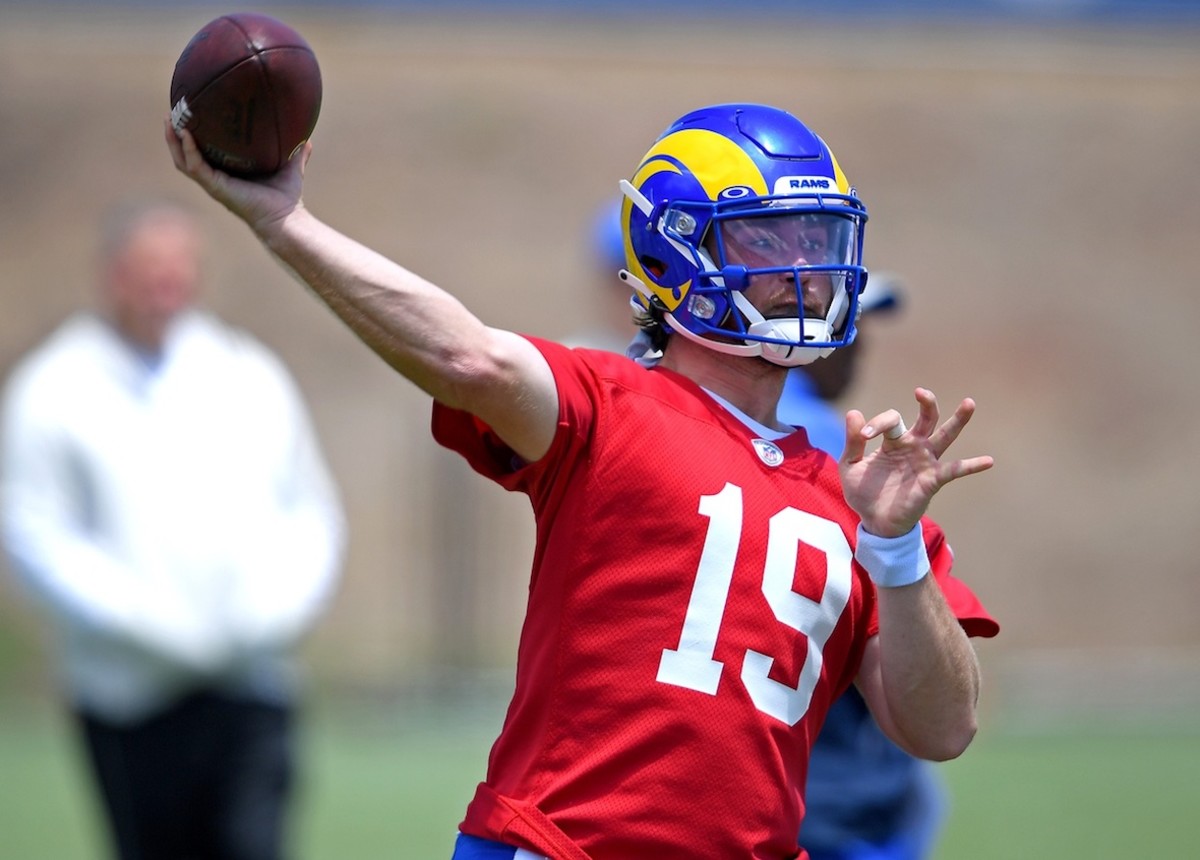 Former Pittsburgh Steelers QB Devlin 'Duck' Hodges Cut by LA Rams