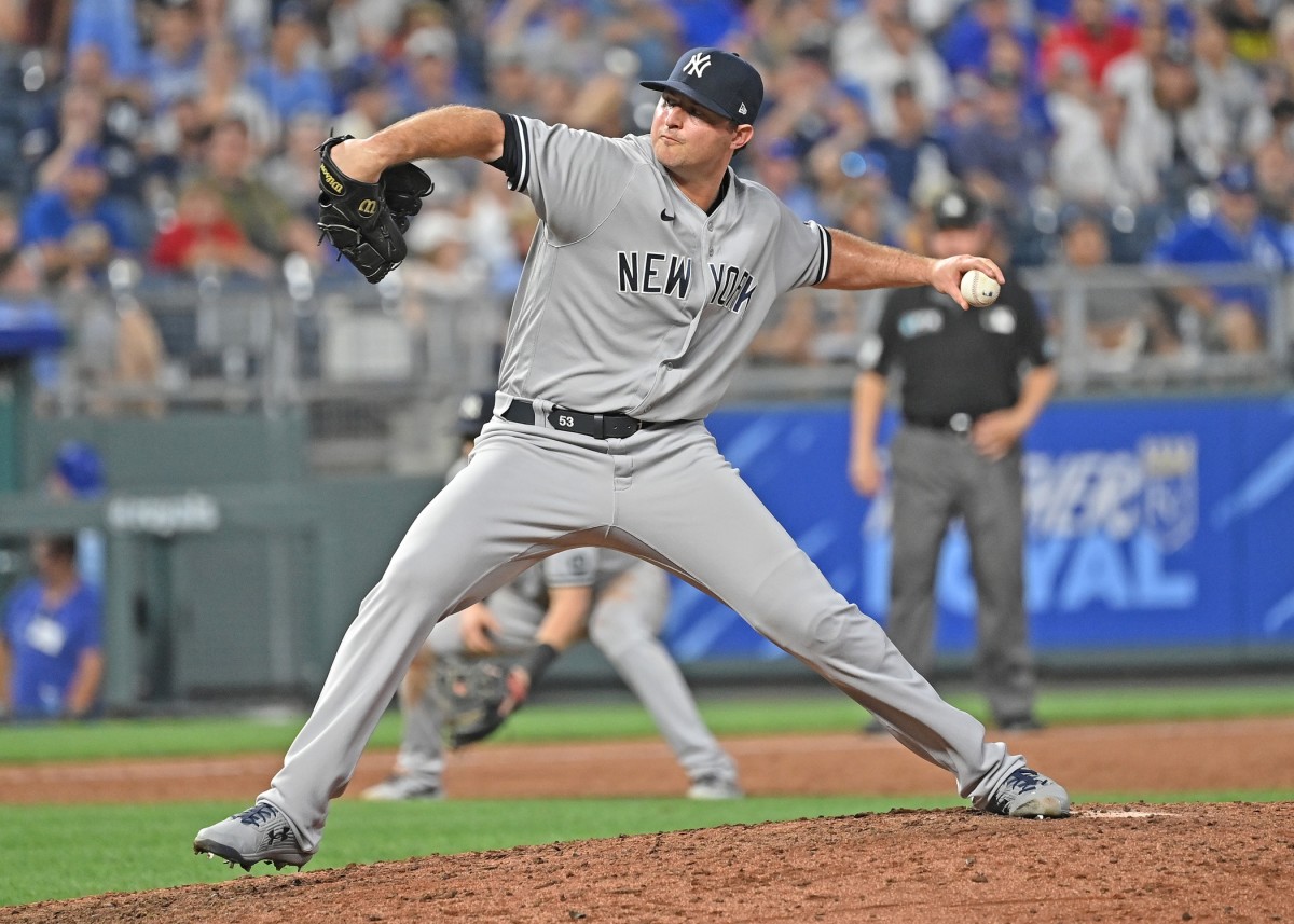 Yankees RP Zack Britton pitching
