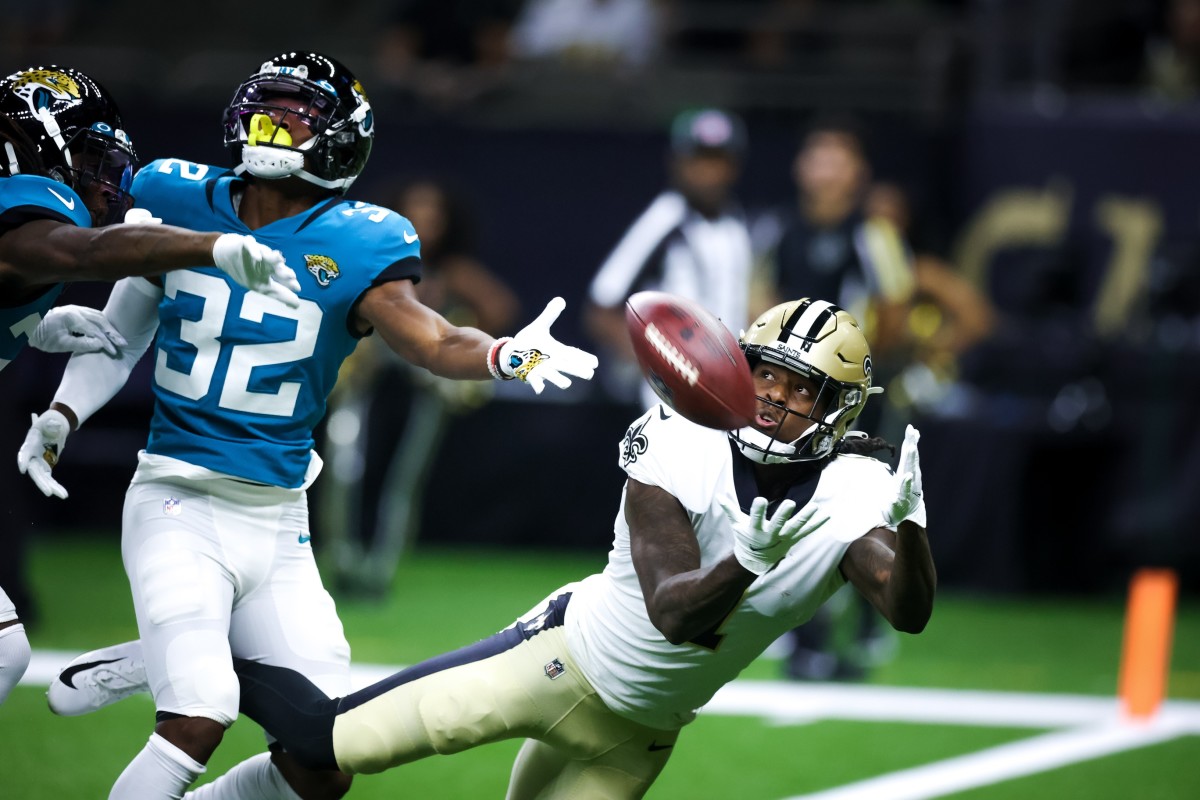 New Orleans Saints wide receiver Marquez Callaway (1) catches a touchdown pass against Jaguars cornerback Tyson Campbell (32). Mandatory Credit: Stephen Lew-USA TODAY Sports