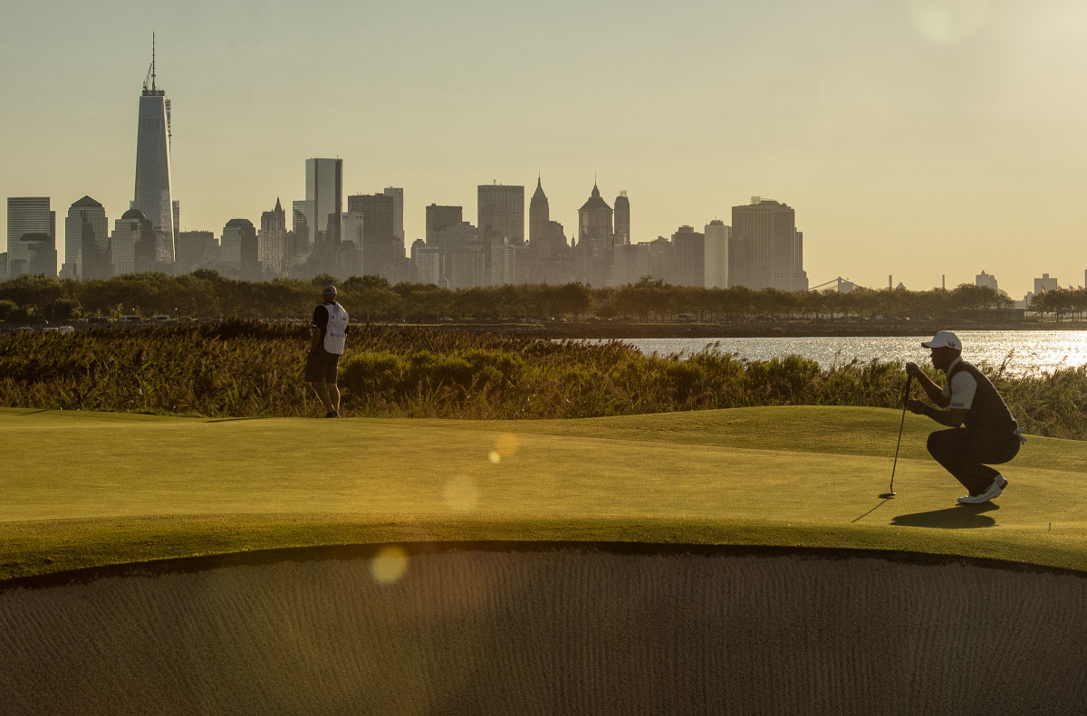 Tiger_Woods_Sports_Illustrated_00029