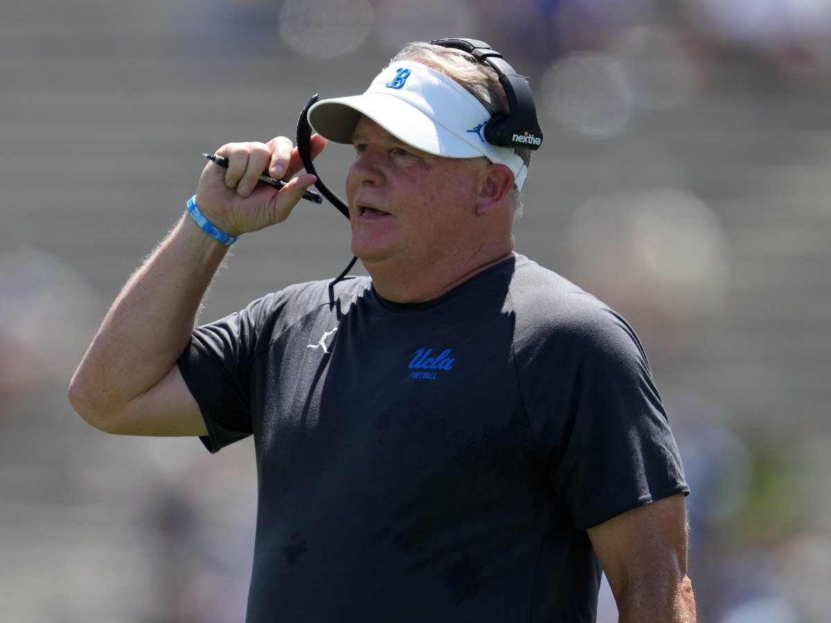 UCLA Bruins head coach Chip Kelly reacts in the first half against the Hawaii Rainbow Warriors at Rose Bowl.