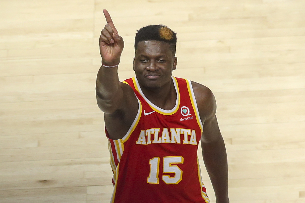 Atlanta Hawks center Clint Capela (15) gestures against the New York Knicks in the fourth quarter during game three in the first round of the 2021 NBA Playoffs