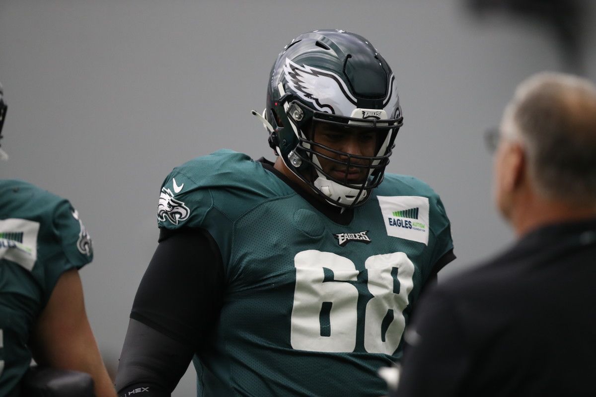 Jordan Mailata taking some coaching from Eagles OL coach Jeff Stoutland