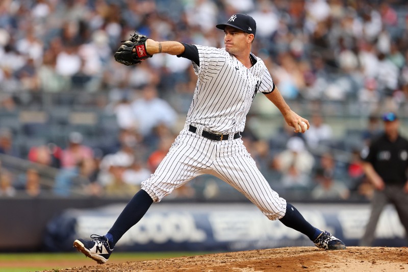 Yankees pitcher Andrew Heaney still has support of manager Aaron Boone