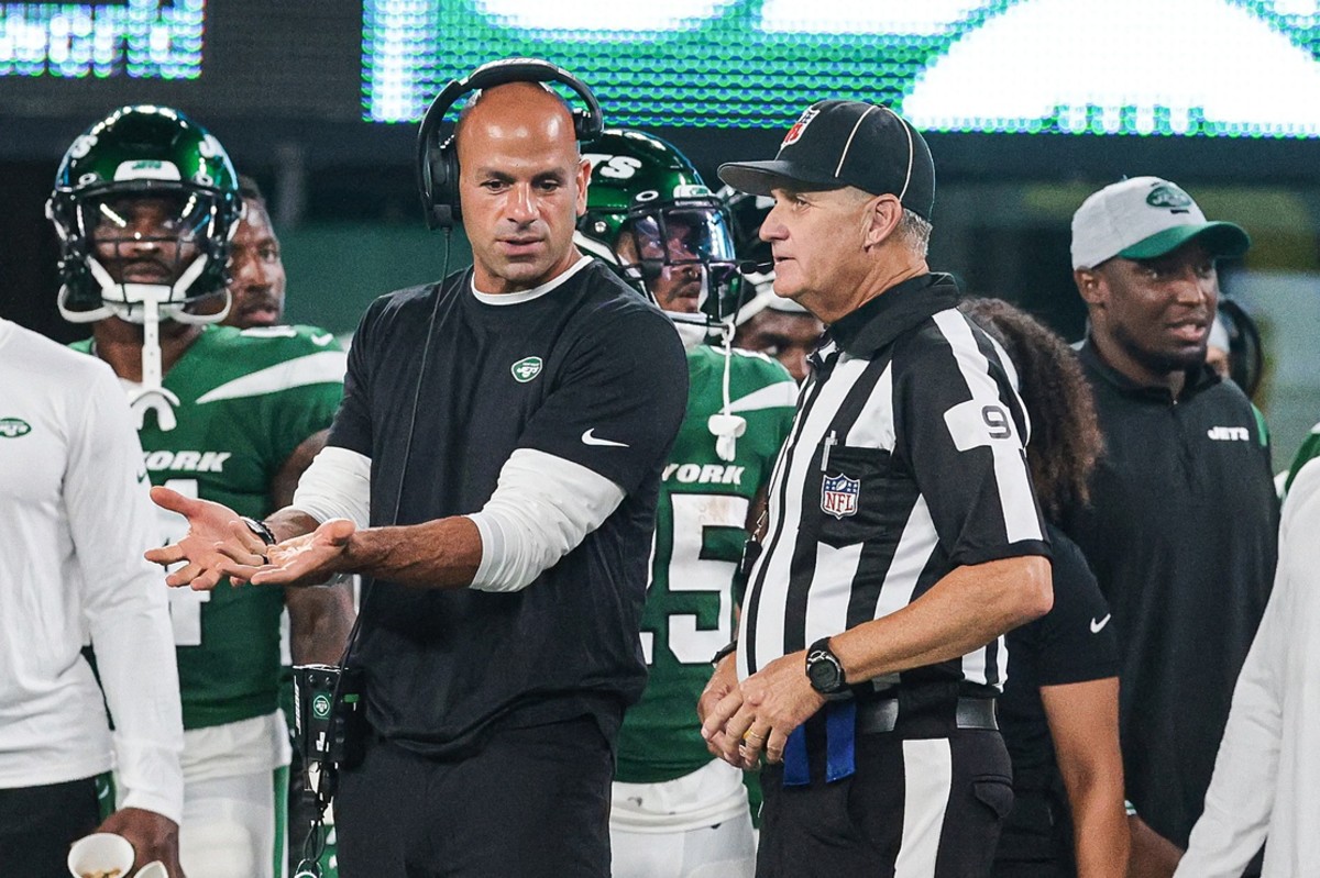 Jets head coach Robert Saleh in preseason