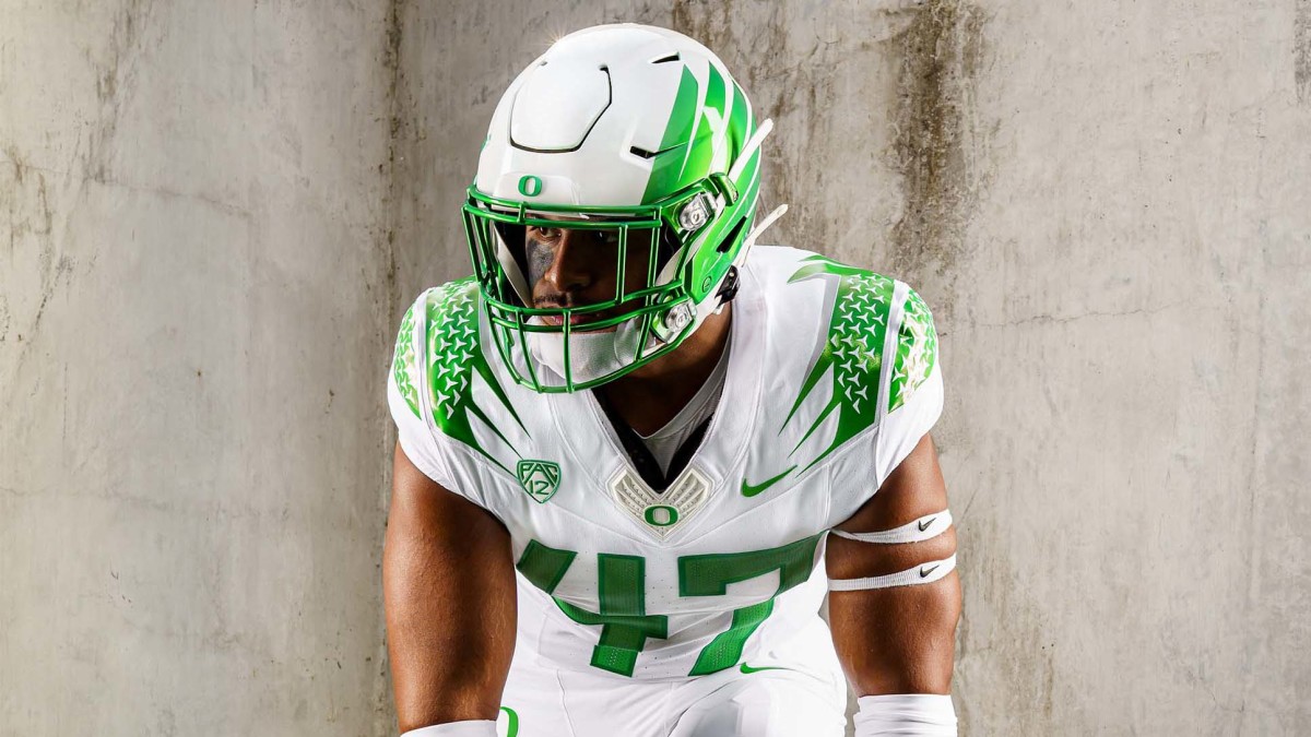 An idea from coaches sparked Oregon's new Ohana uniforms