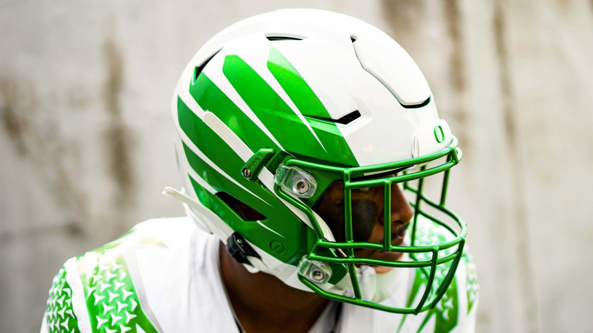 An idea from coaches sparked Oregon's new Ohana uniforms