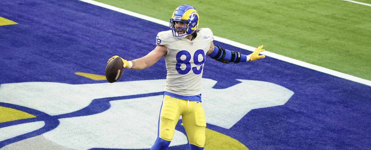 Los Angeles Rams TE Tyler Higbee Restructures Contract Sports