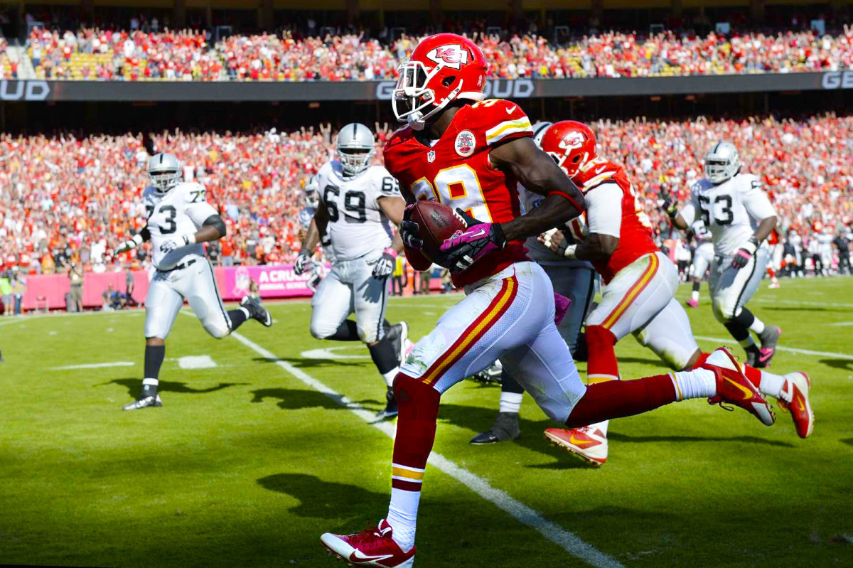 Husain Abdullah, with the Chiefs, making the Raiders pay in 2013.