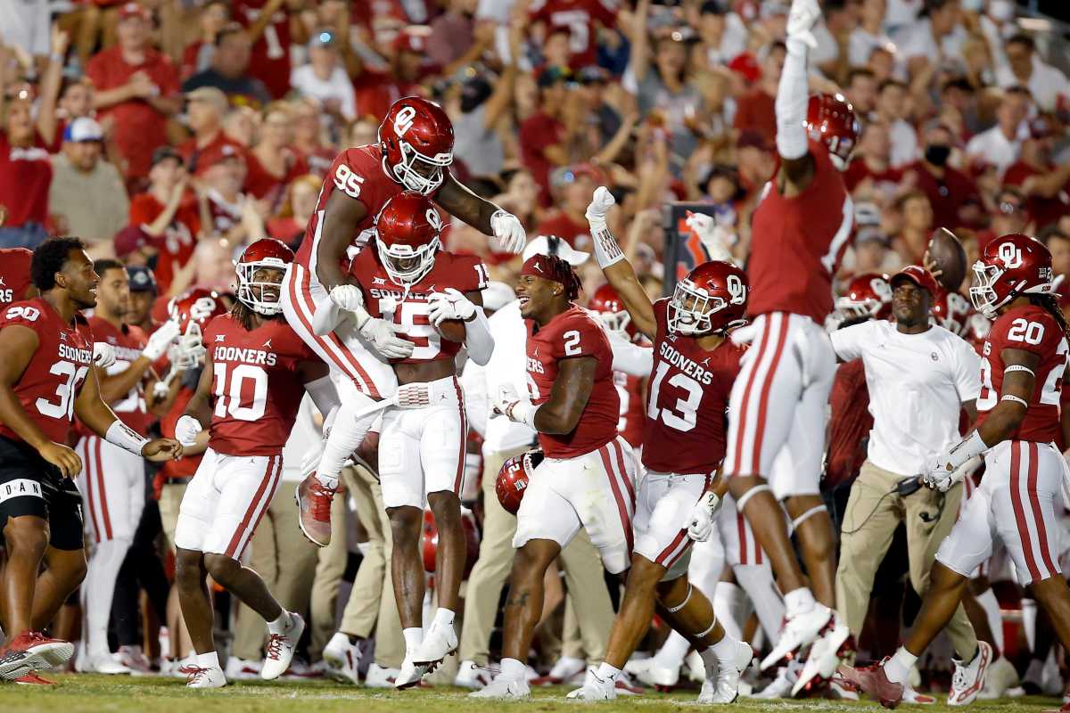 Oklahoma Jumps Up One Spot to No. 3 in Latest AP Poll Sports Illustrated Oklahoma Sooners News