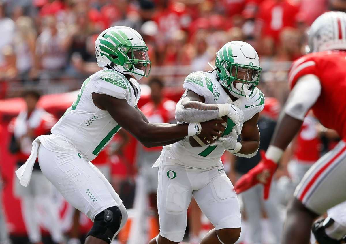 Anthony Brown CJ Verdell Handoff Ohio State