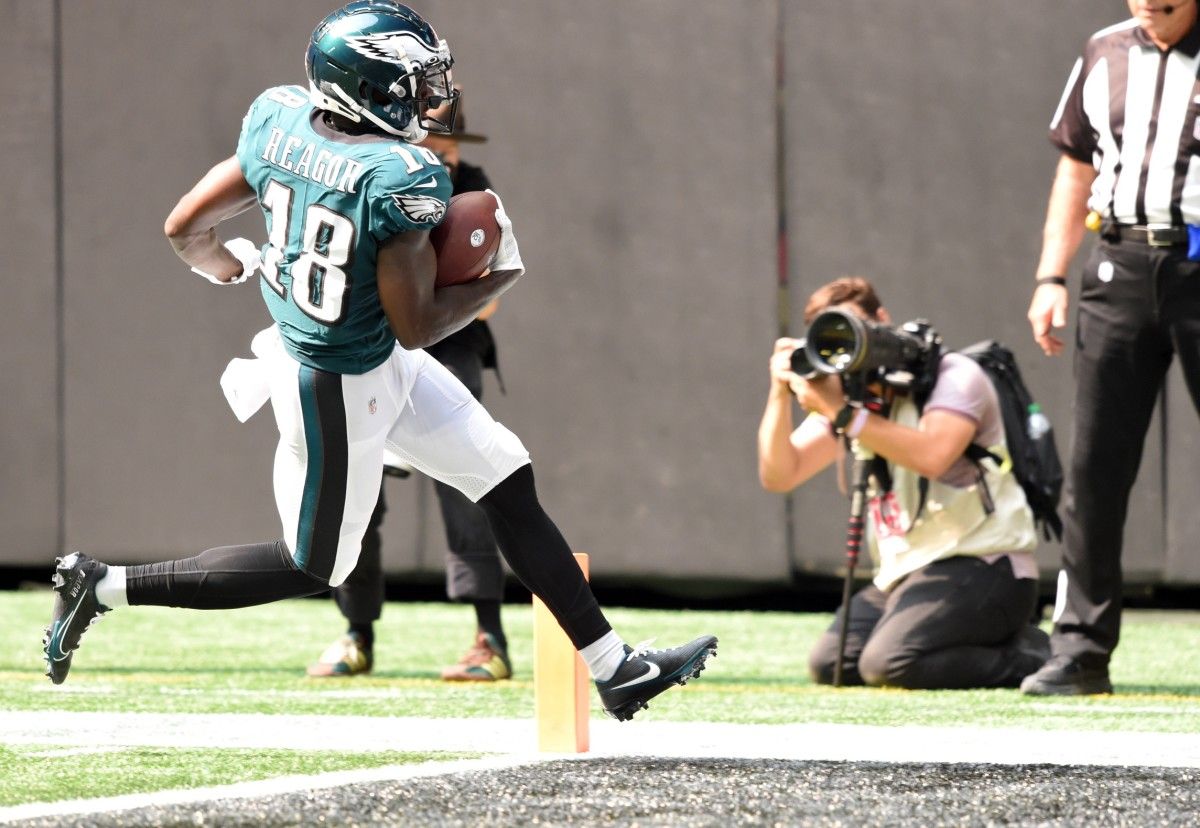 Jalen Reagor scores a TD on a 23-yard catch-and-run against the Falcons.