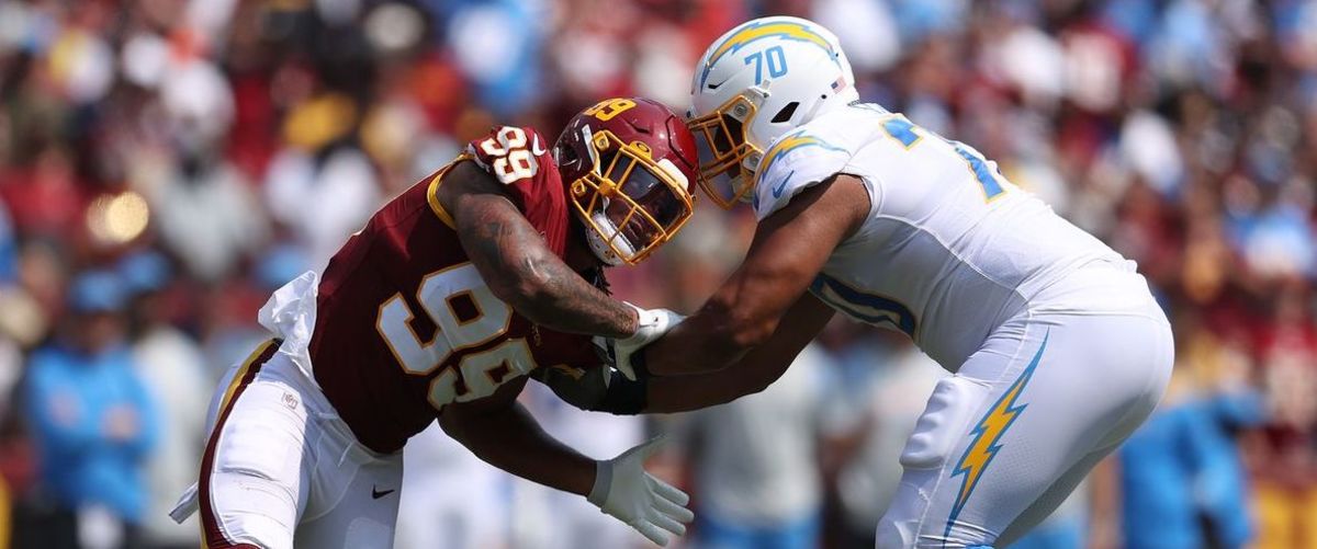 Rashawn Slater Dazzles In Chargers Debut Sports Illustrated Wildcats