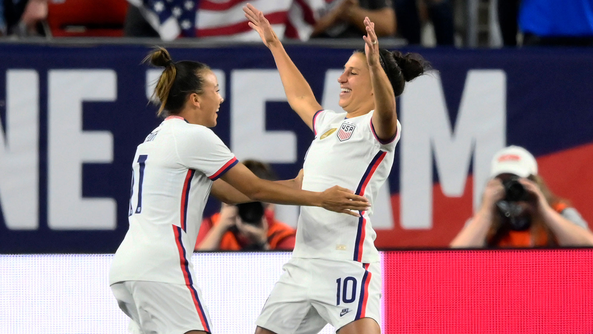 Carli Lloyd ties USWNT match record with 5 goals (VIDEO) Sports