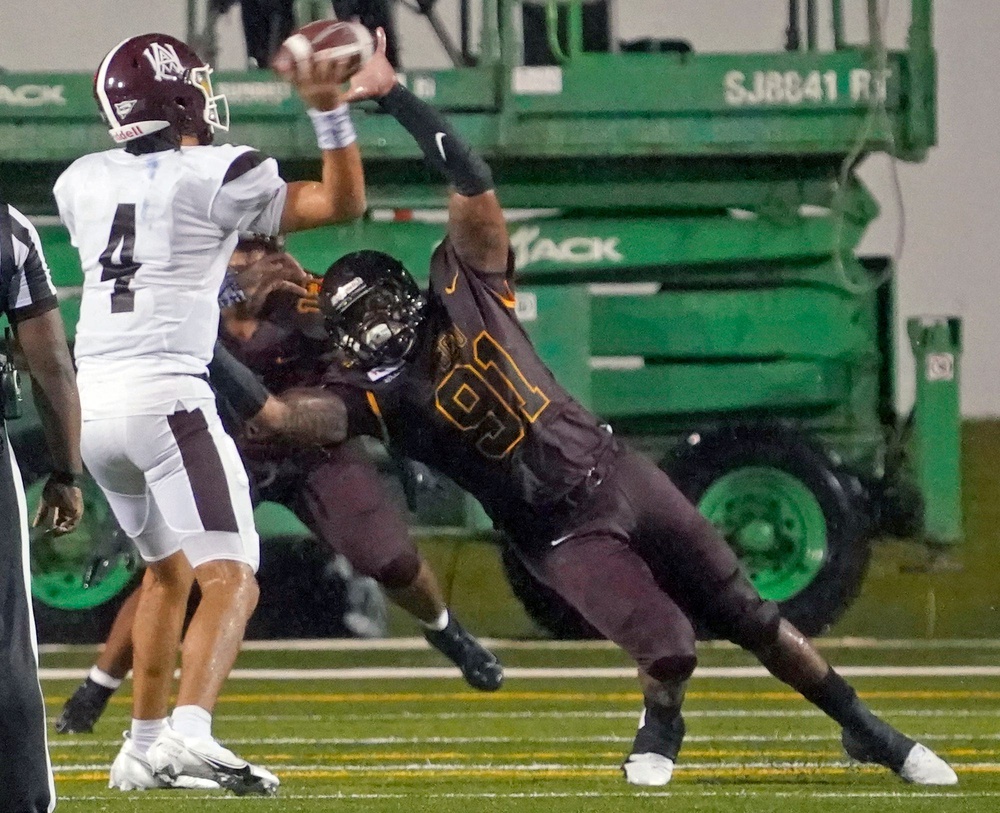 Alabama A&M Defeats BethuneCookman for a Thrilling Victory HBCU Legends