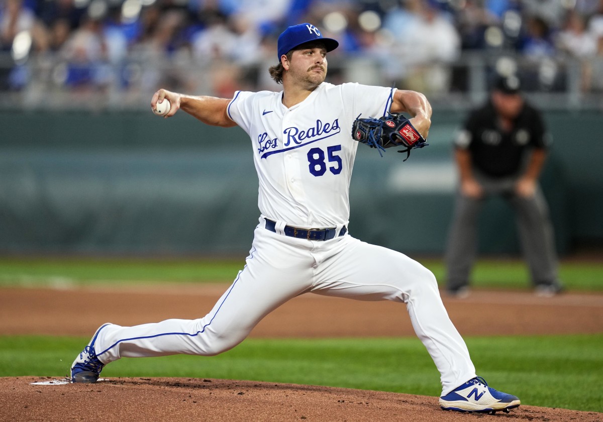 Sep 17, 2021; Kansas City, Missouri, USA; Kansas City Royals starting pitcher Jon Heasley (85) pitches against the Seattle Mariners during the first inning at Kauffman Stadium. Mandatory Credit: Jay Biggerstaff-USA TODAY Sports