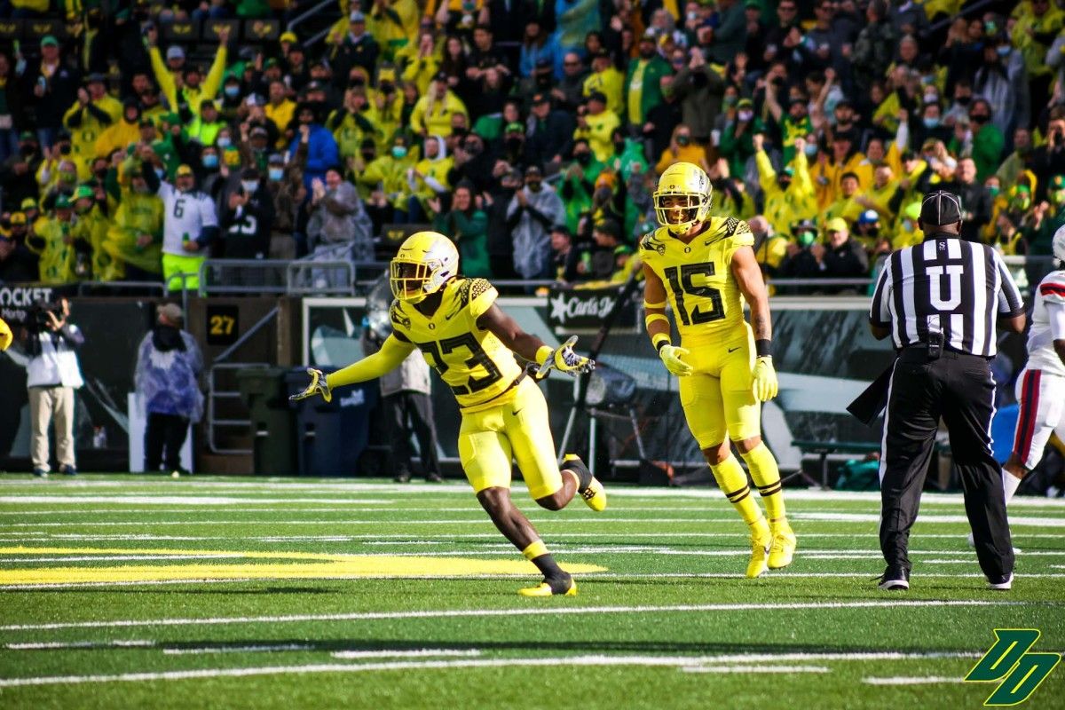 Verone McKinley celebrates a big play against Stony Brook at Autzen Stadium in Eugene.