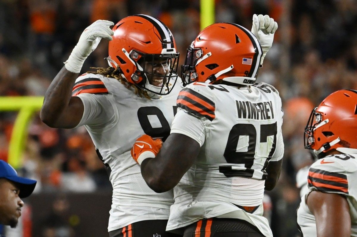 Scooter Accident to Blame for Browns DT Perrion Winfrey Missing Time - Vimarsana News