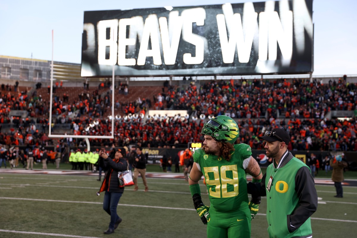 Pac-12 championship game update: Oregon State stuns Oregon, but Ducks can still get in