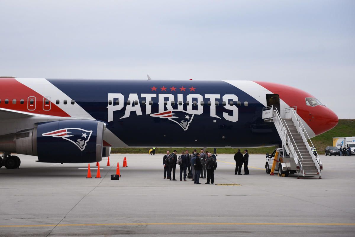 New England Patriots' Robert Kraft Sends Team Plane to Help Virginia Players Attend Funerals After Shootings: NFL Tracker - Sports Illustrated New England Patriots News, Analysis and More - Vimarsana News