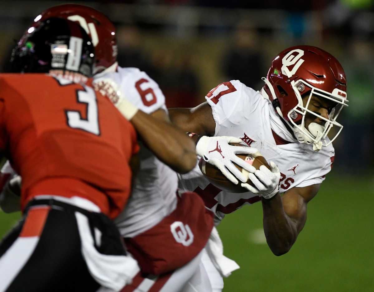 Oklahoma Players Dealt With Widespread Cultural Changes, and 'It Was Pretty Rough' - Vimarsana News
