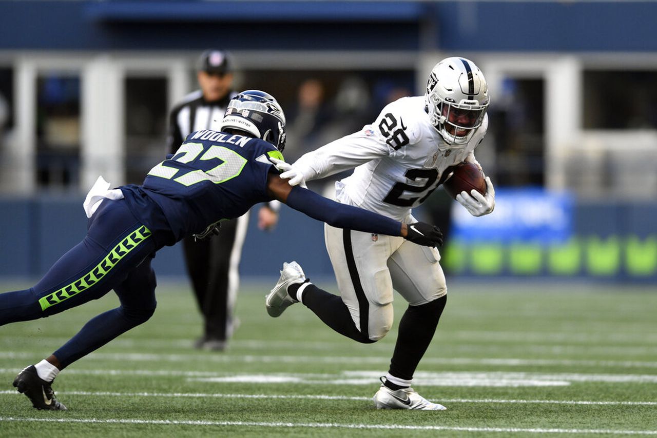 Raiders' Josh Jacobs Makes Case To Be Re-Signed After Epic 86-Yard TD Run  In Overtime To Give Las Vegas Entertaining 40-34 Win Over Seattle Sunday -  LVSportsBiz