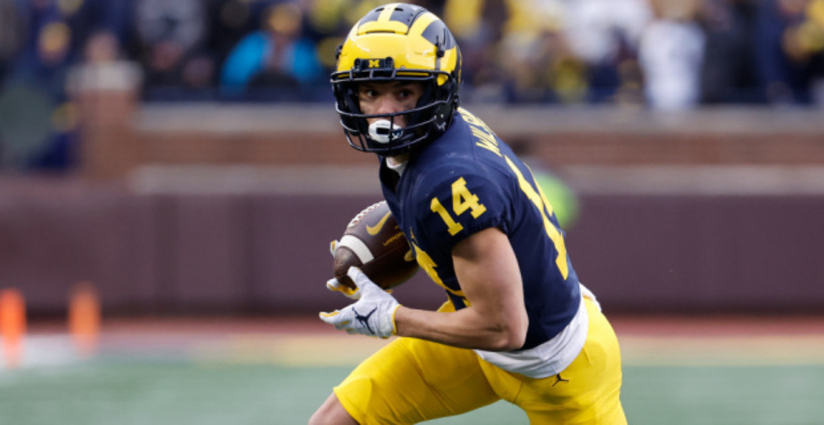 Michigan Wolverines wide receiver Roman Wilson on a play during a college football game in the Big Ten.