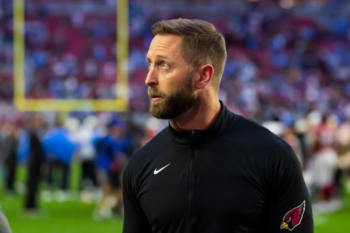 Arizona Cardinals head coach Kliff Kingsbury has failed to lead his team through the murky waters of this season, currently finding himself in a whirlwind of rumors surrounding his job security. 
