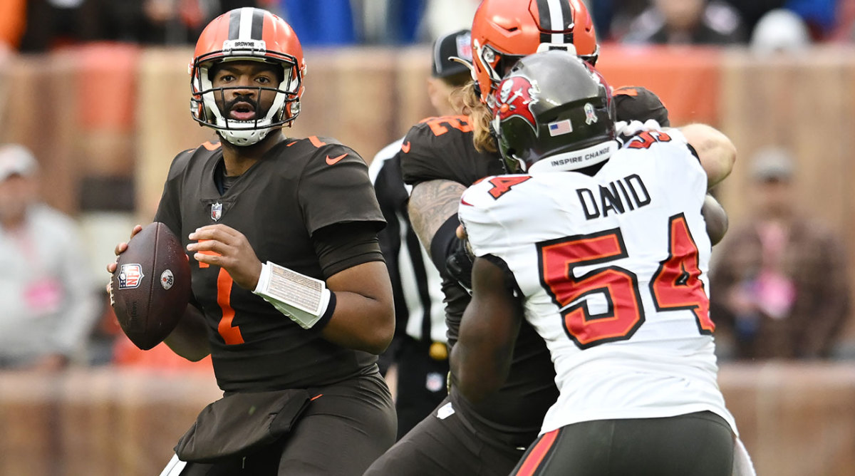Jacoby Brissett looks to throw a pass in his final game before Deshaun Watson returns from suspension.