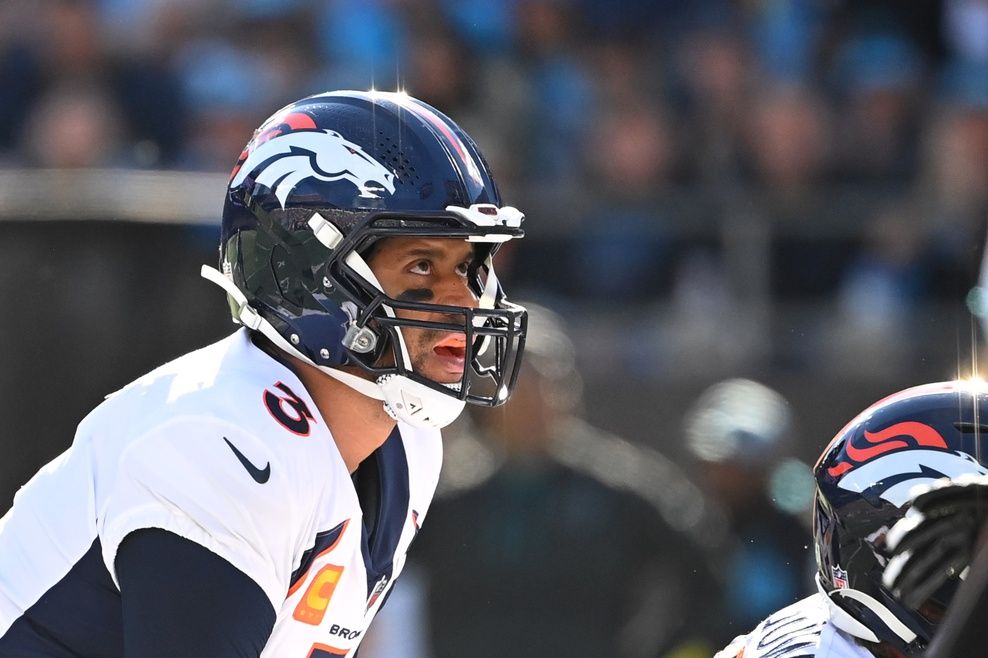 Denver Broncos HC Nathaniel Hackett Addresses Pervasive Russell Wilson 'Locker Room' Rumor - Sports Illustrated Mile High Huddle: Denver Broncos News, Analysis and More - Vimarsana News