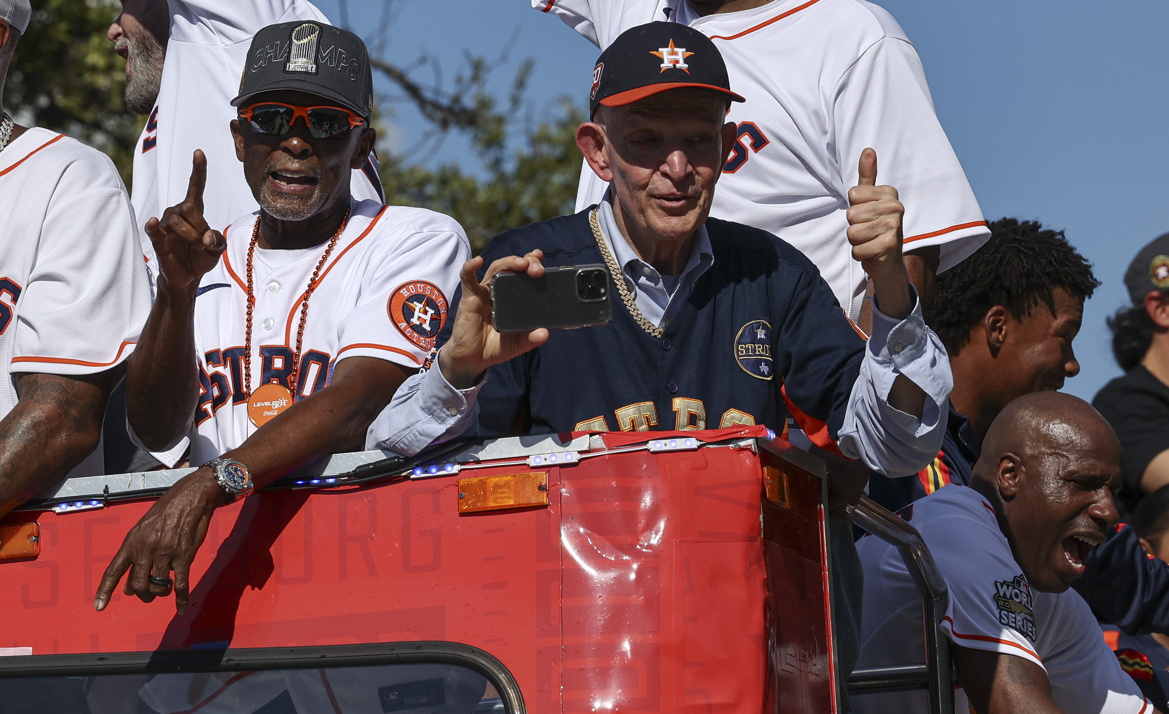 Report Houston Astros' Third Base Coach Gary Pettis, Pitching Coach