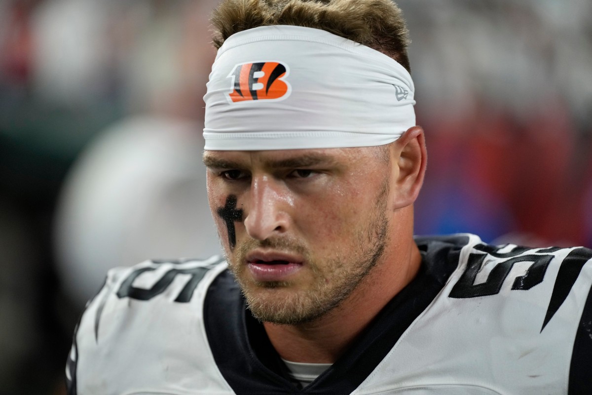 Cincinnati Bengals linebacker Logan Wilson (55) walks for the locker room after the second quarter of the NFL Week 4 game between the Cincinnati Bengals and the Miami Dolphins at PayCor Stadium in downtown on Thursday, Sept. 29, 2022. The Bengals 14-12 at halftime. Miami Dolphins At Cincinnati Bengals Week 4