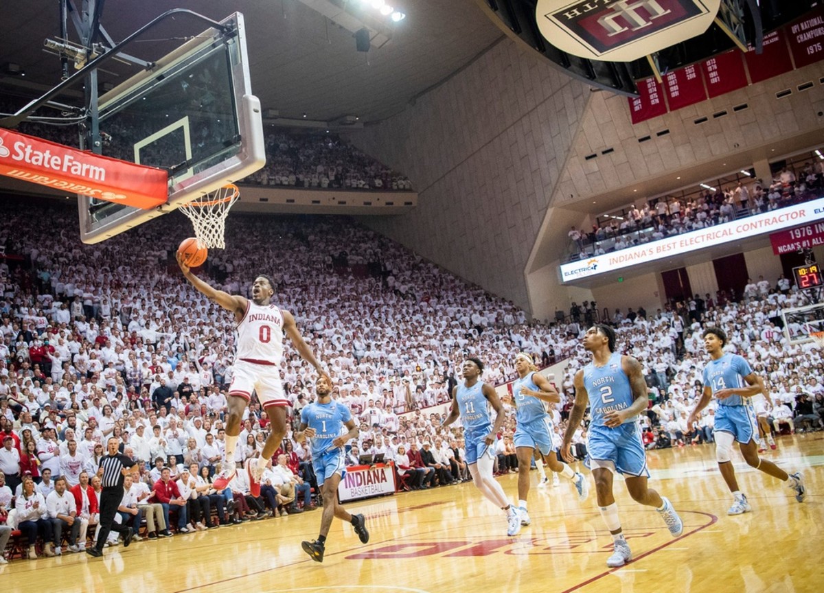 Indiana's Xavier Johnson (0) scores during the Indiana versus North Carolina men's basketball game at Simon Skjodt Assembly Hall on Wednesday, Nov. 30, 2022.