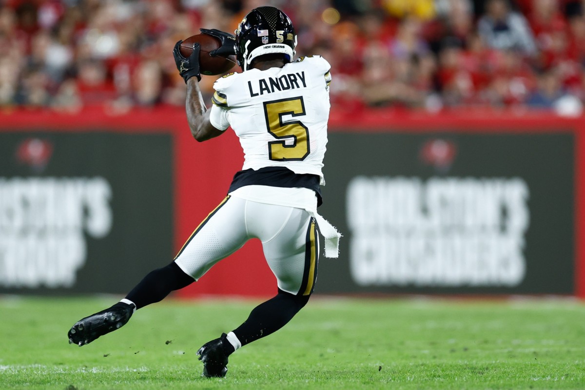 New Orleans Saints receiver Jarvis Landry (5) makes a reception against the Tampa Bay Buccaneers. Mandatory Credit: Douglas DeFelice-USA TODAY
