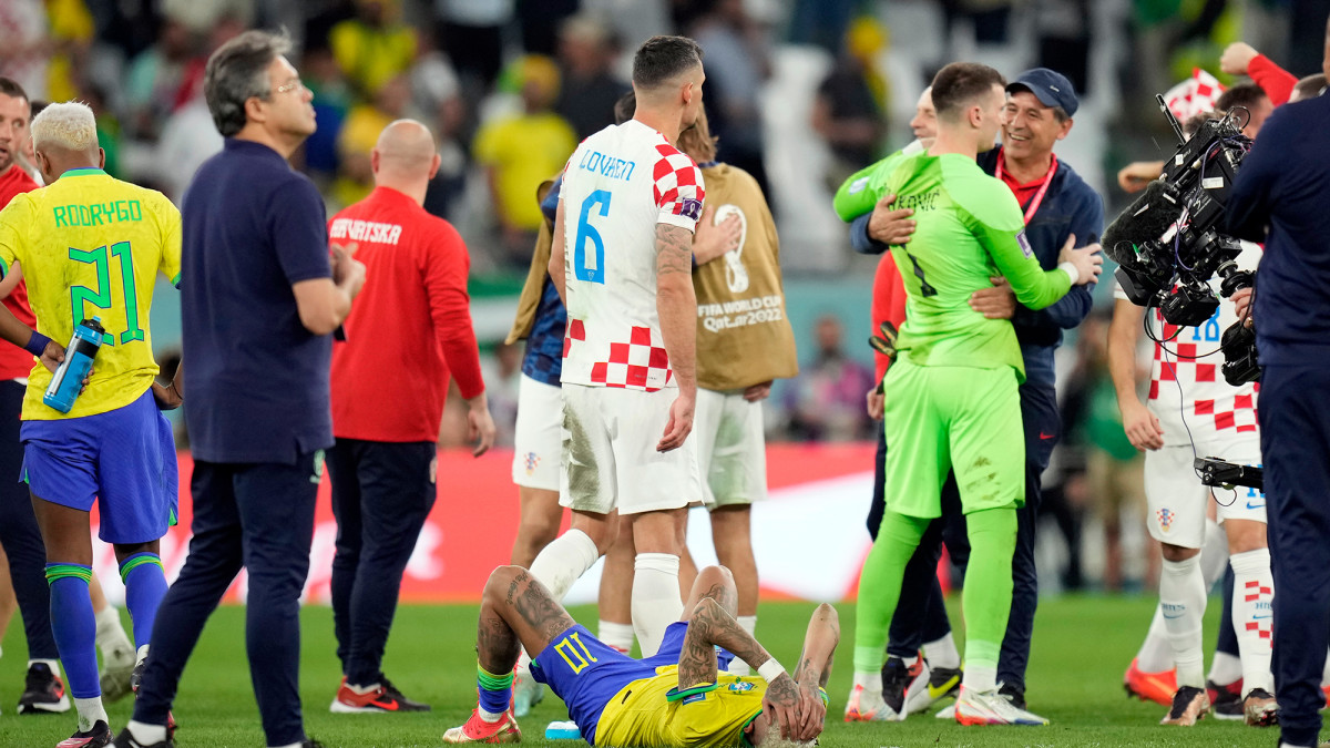 Neymar cries as Croatia celebrates its World Cup quarterfinal win over Brazil