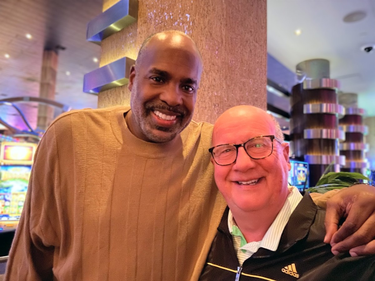 PHOTO GALLERY Hoosier Fans Invade Las Vegas For Game With Arizona