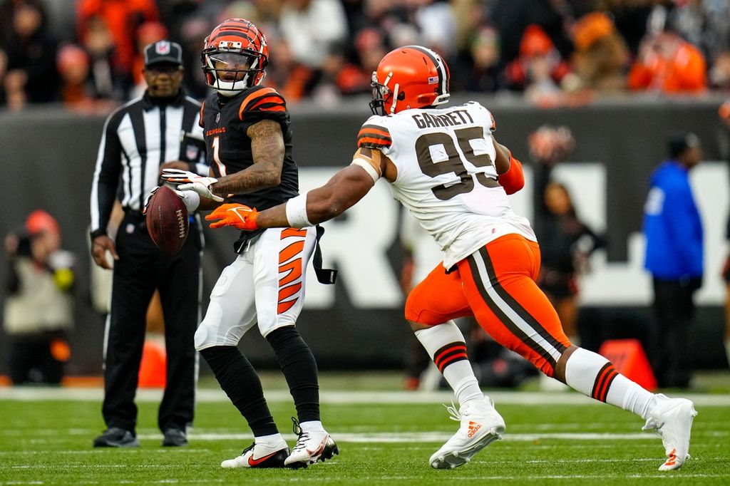 Browns Myles Garrett is Very Much in Play for Defensive Player of the Year - Vimarsana News