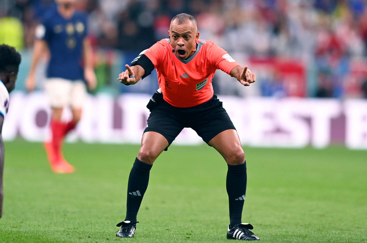 Referee Wilton Sampaio pictured during France's 2-1 win over England at the 2022 World Cup