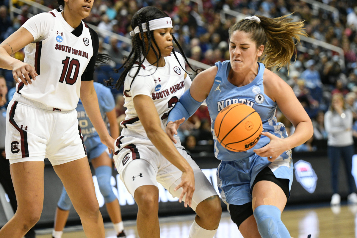 UNC guard Eva Hodgson is shining in 2022-23 season