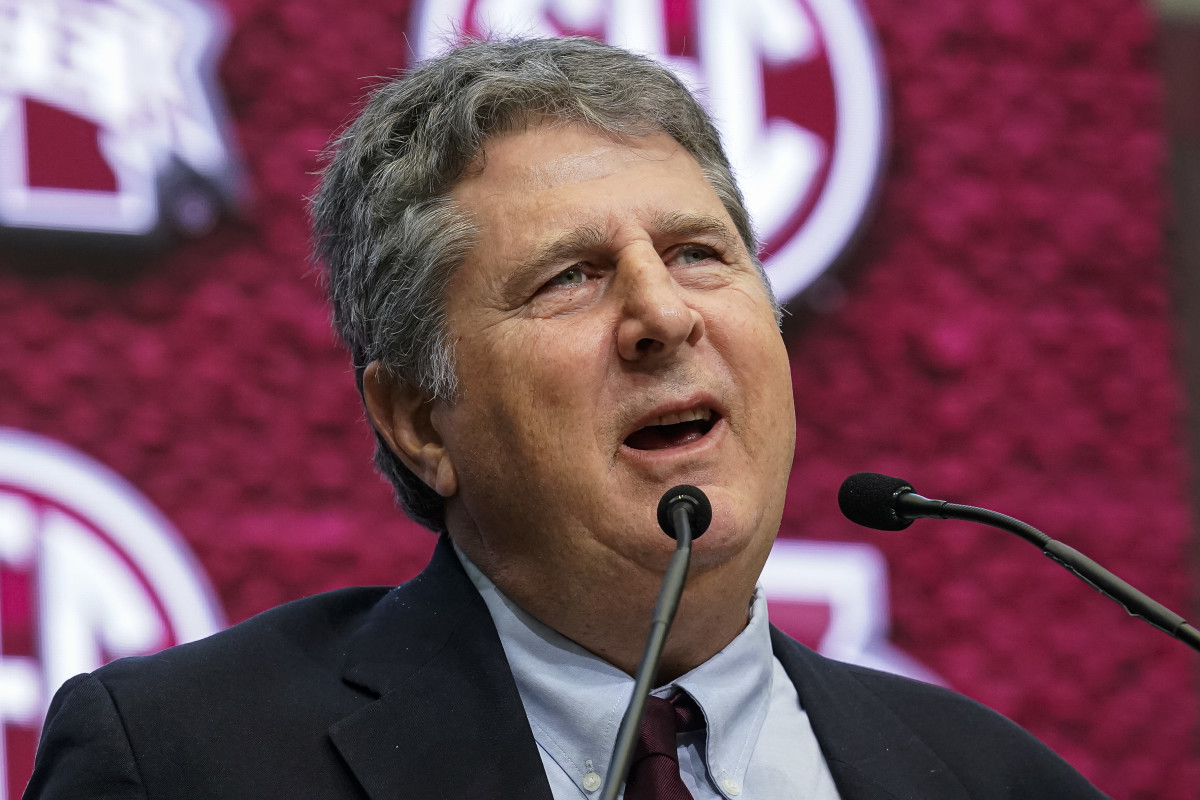 College Football Icon and Former Oklahoma Assistant Mike Leach Dies at