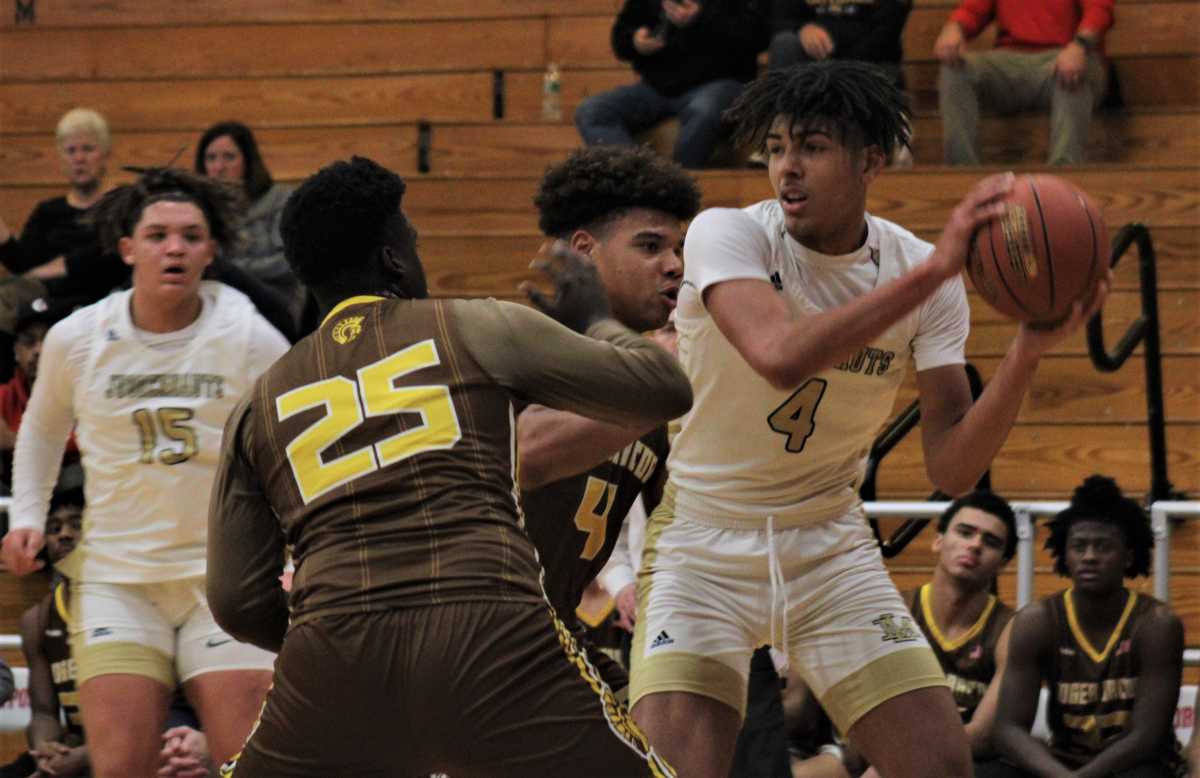 Report Rising 2025 Recruit EJ Walker Visiting UC For Miami Game All Bearcats