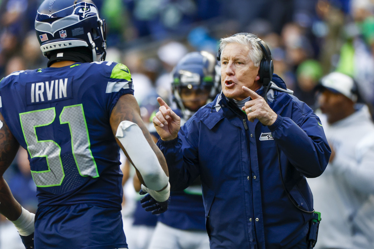 Pete Carroll turned to Bruce Irvin to not only mentor young Seahawks, but also surprisingly play a starting role on his defense in 2022.
