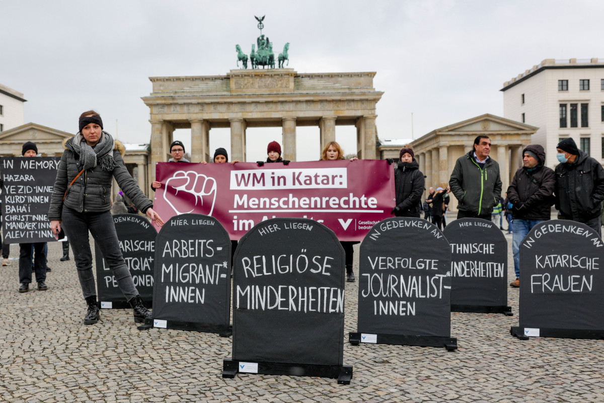 In November, as the World Cup kicked off, activists in Berlin demonstrated against, among other things, working conditions for migrant workers in Qatar.