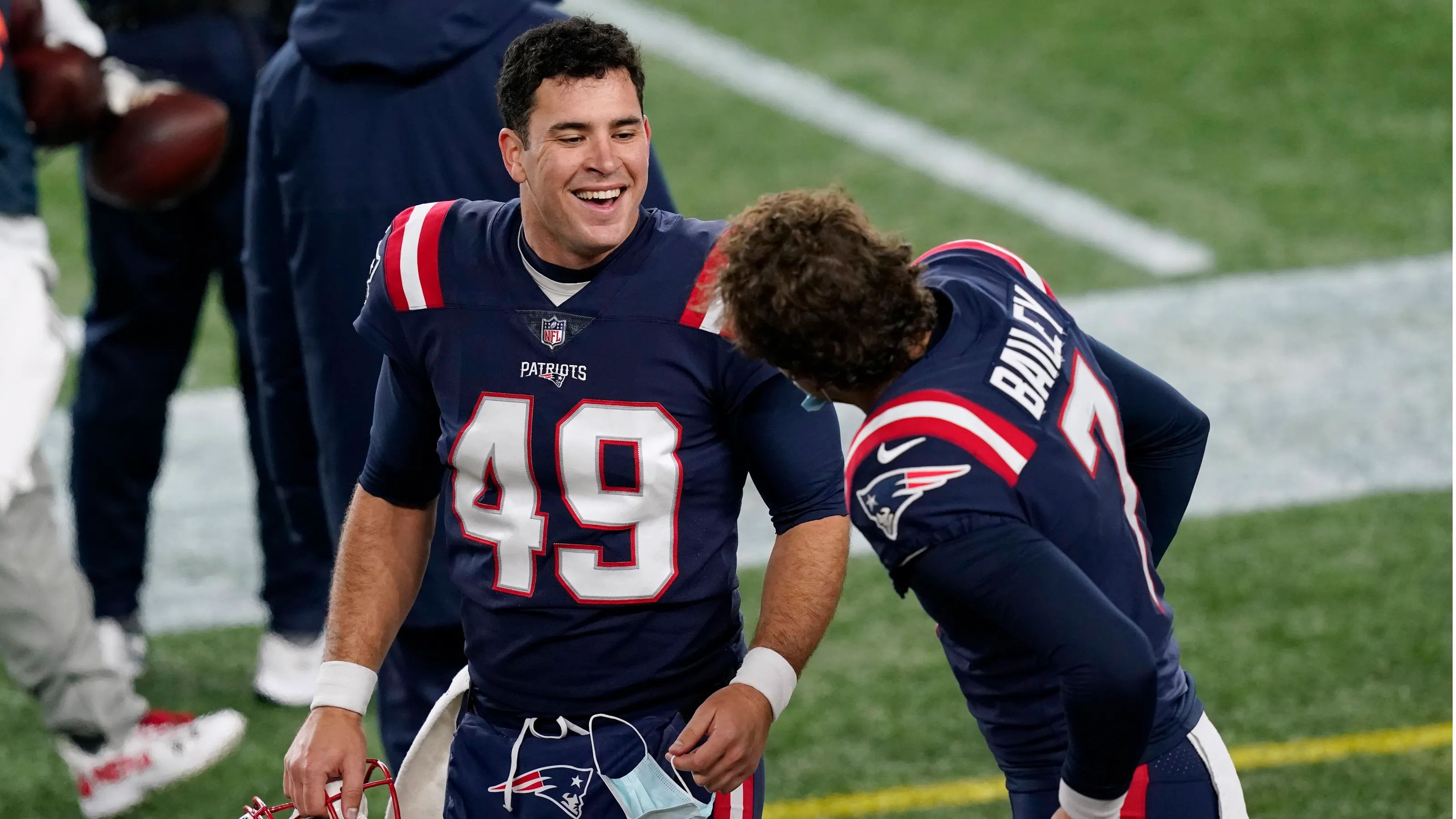 New England Patriots-Las Vegas Raiders Injury Report: Joe Cardona Snaps Back? - Sports Illustrated New England Patriots News, Analysis and More - Vimarsana News