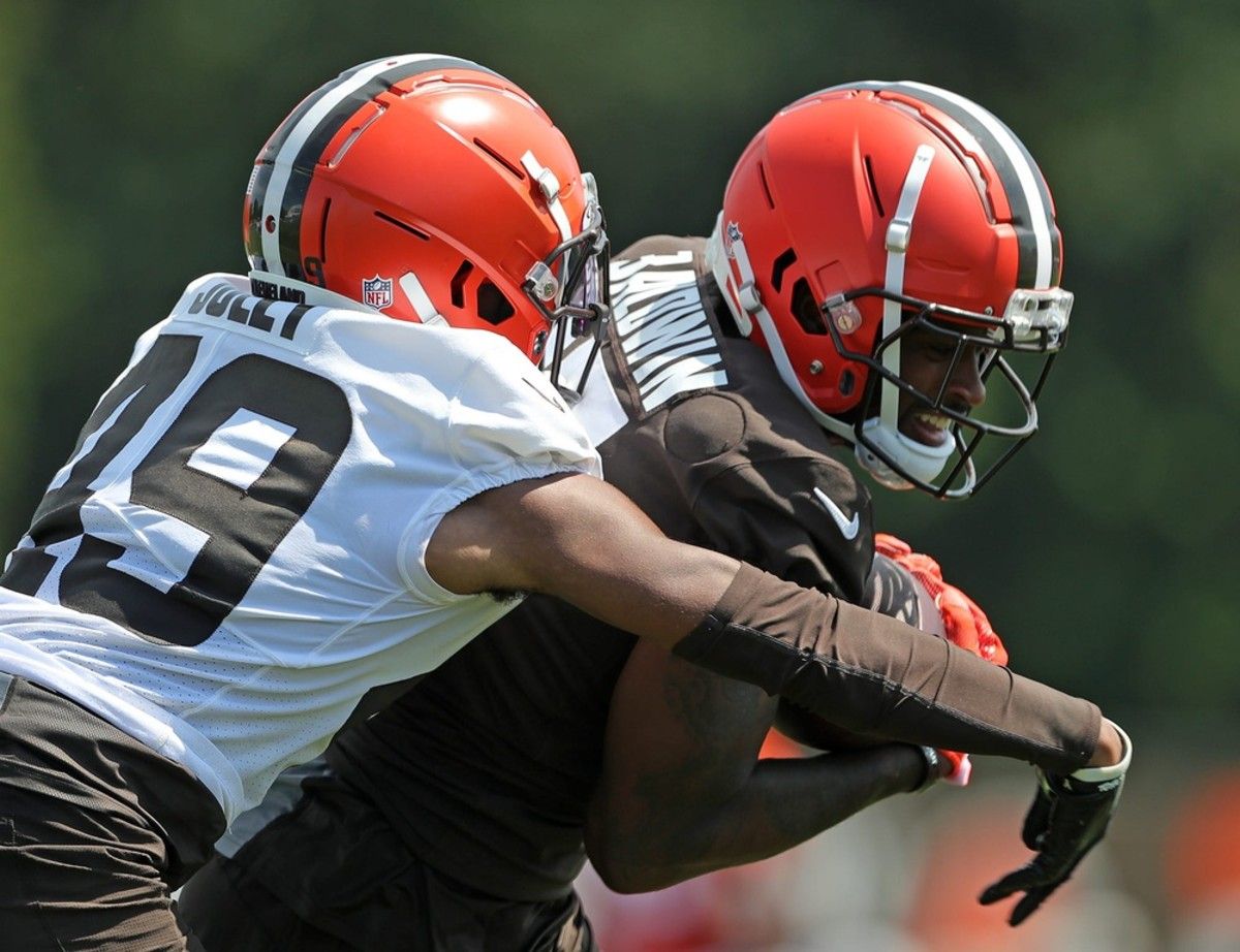 Cleveland Browns Sign 10 to Futures/Reserves Contracts - Sports Illustrated Cleveland Browns News, Analysis and More - Vimarsana News