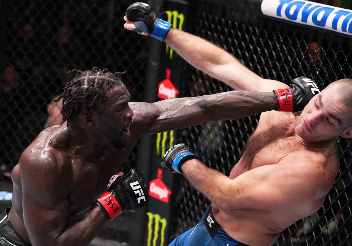 Jared Cannonier Earns Split-Decision Win vs. Sean Strickland at UFC Fight Night