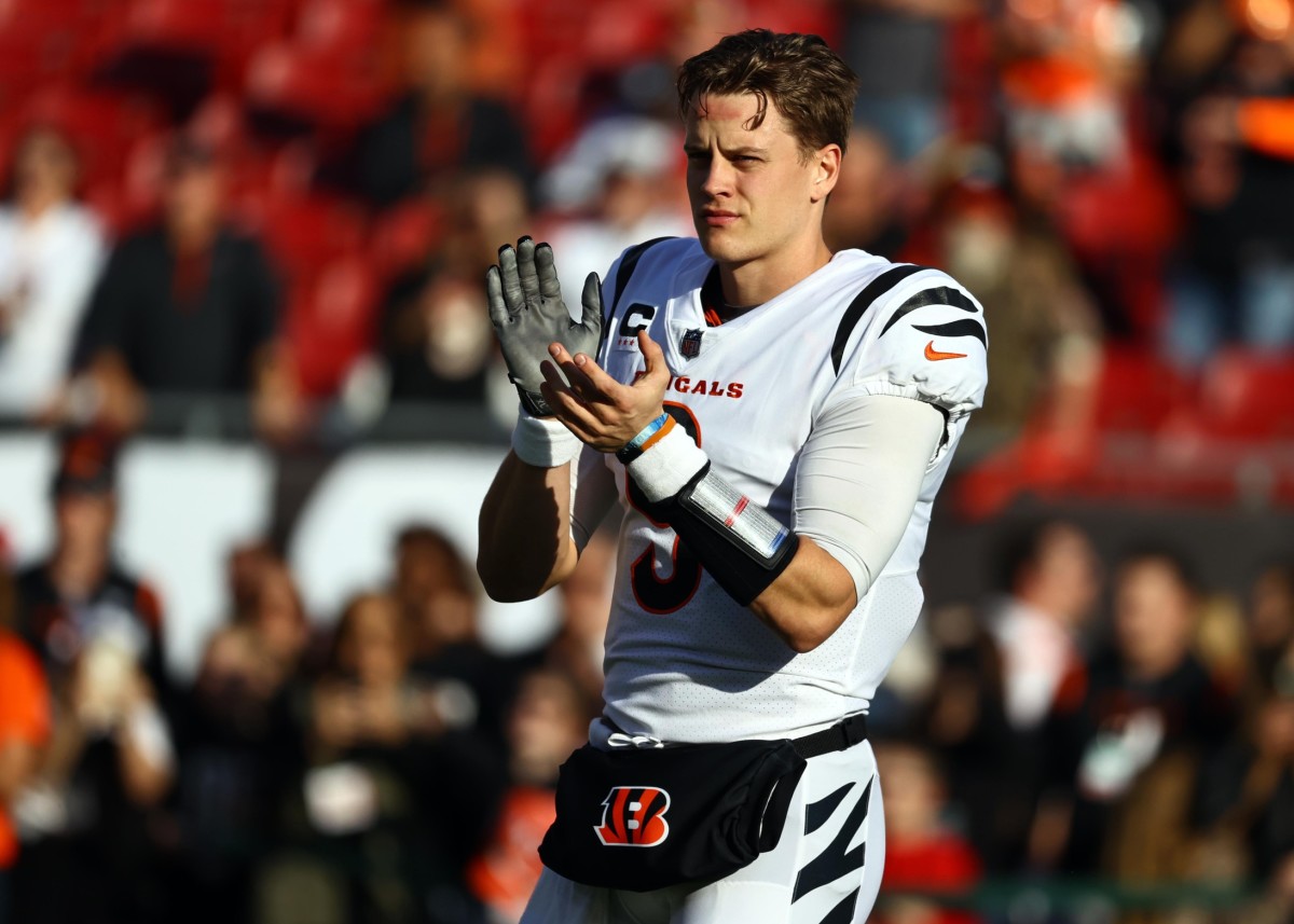 Joe Burrow Playing Through Right Pinky Injury in Cincinnati Bengals'  Matchup With Tampa Bay Buccaneers - Sports Illustrated Cincinnati Bengals  News, Analysis and More